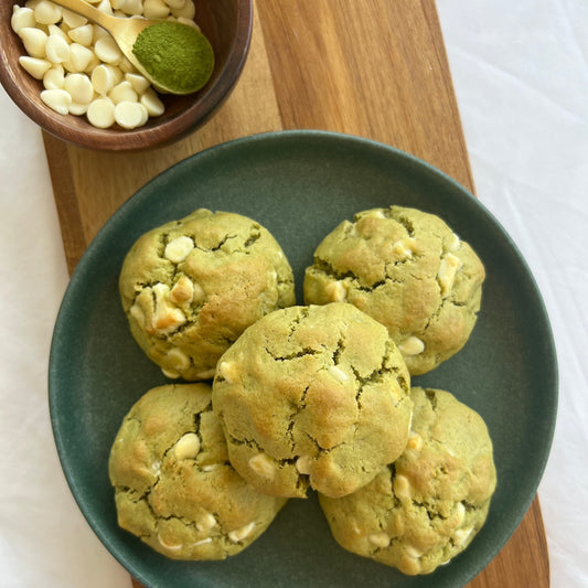 White Chip Matcha With Pistachio Cream (85 grams) Gluten Free